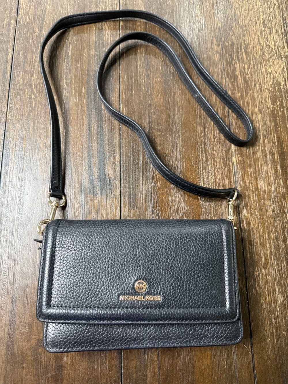 Michael Kors Jet Set Charm Small Phone Crossbody in black pebbled leather